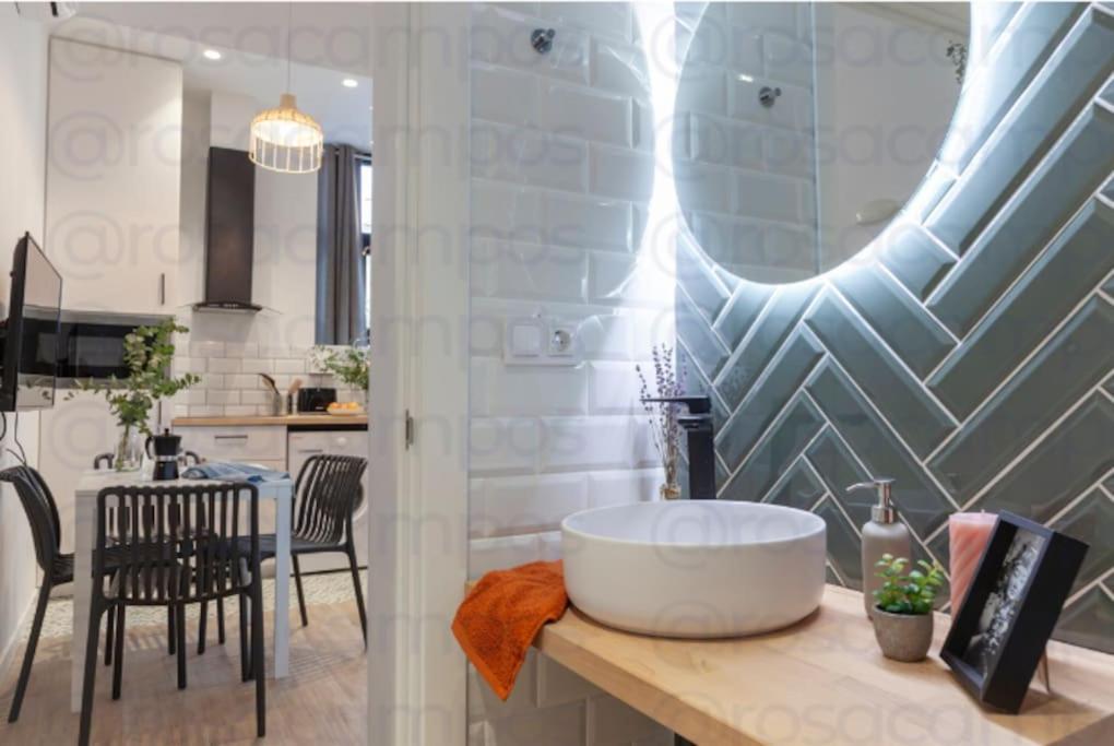 Al5 Seaside Bliss-Stylish Loft Steps From Malvarrosa Valenza Esterno foto