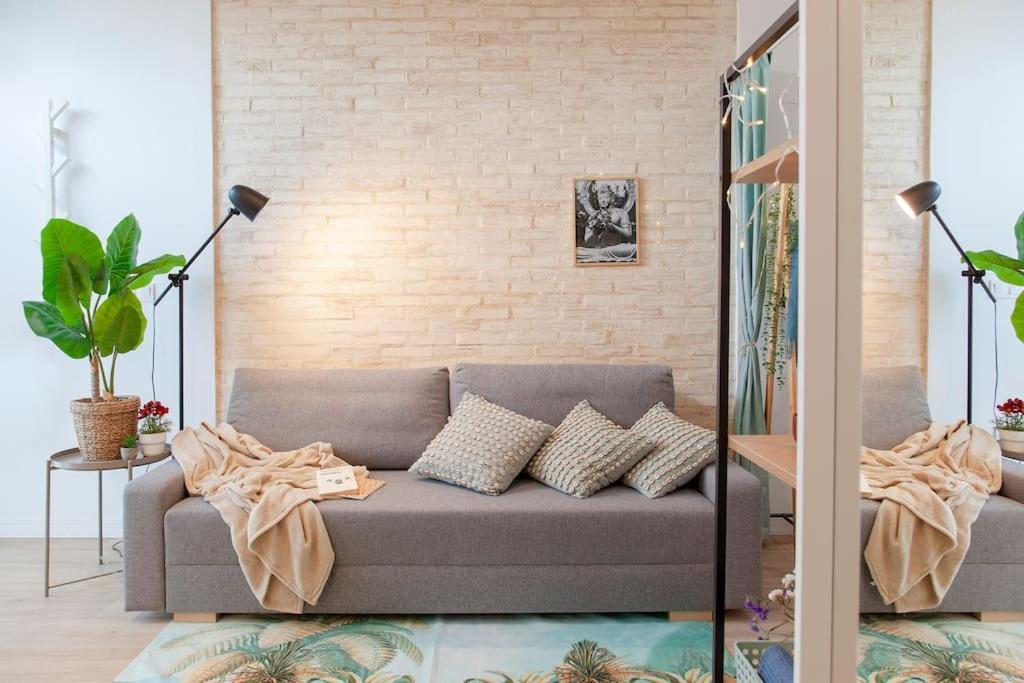 Al5 Seaside Bliss-Stylish Loft Steps From Malvarrosa Valenza Esterno foto